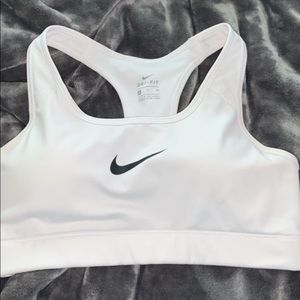 small nike sports bra